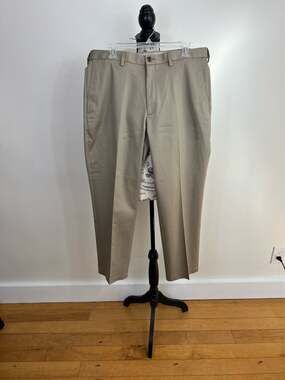 Hagger Classic Fit Tan Khaki Dress pants with pockets